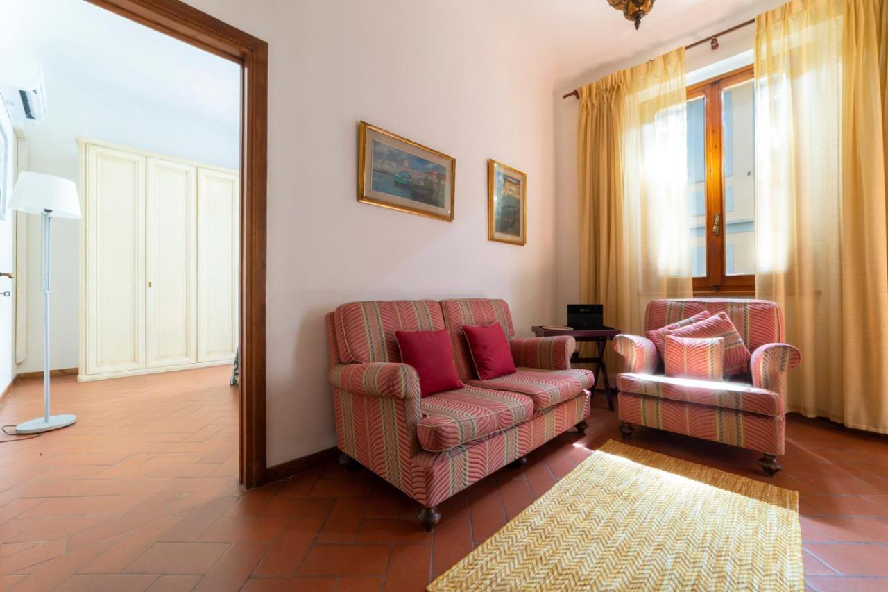 110 Sqm Apartment 6 Sleeps In Santa Croce Florence Exterior photo