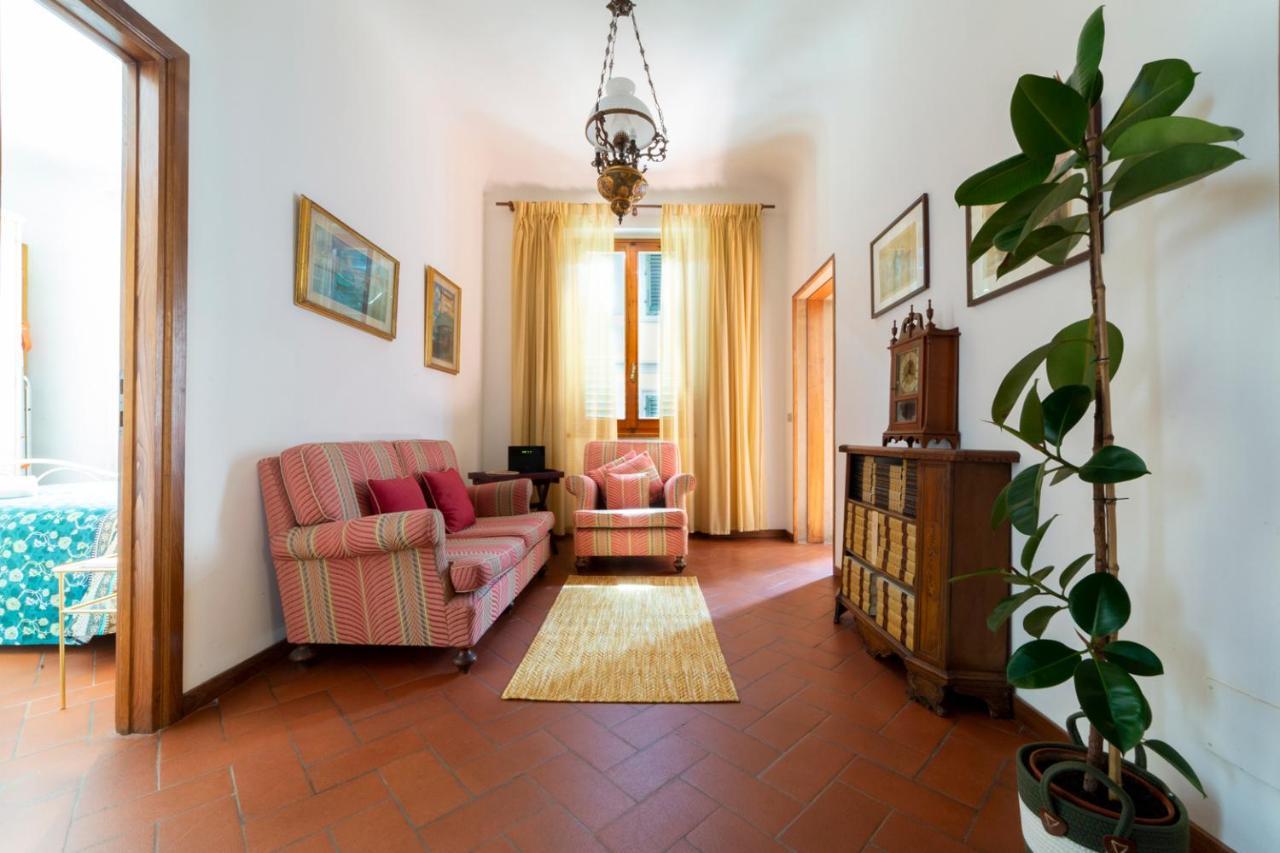 110 Sqm Apartment 6 Sleeps In Santa Croce Florence Exterior photo