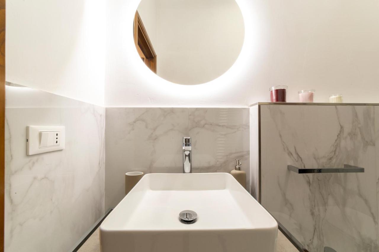 110 Sqm Apartment 6 Sleeps In Santa Croce Florence Exterior photo