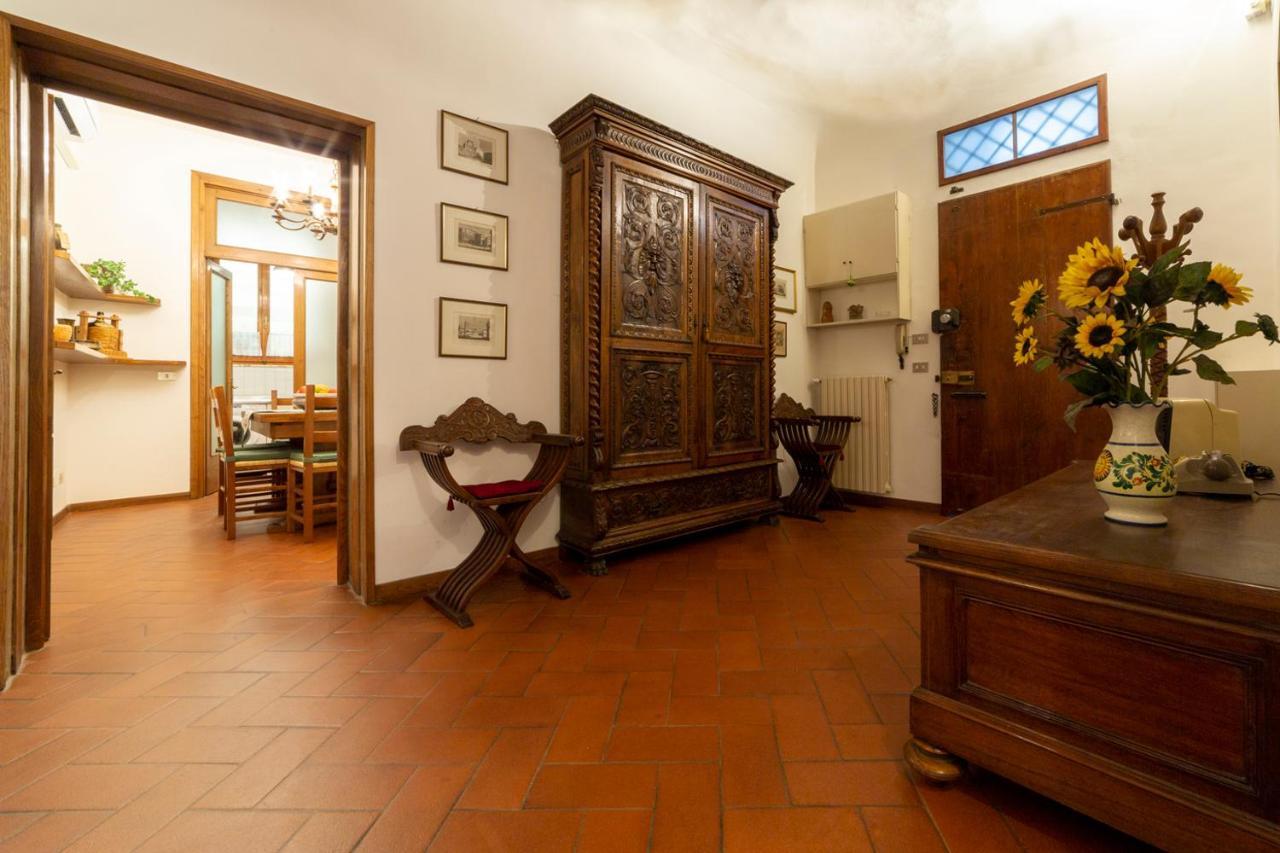 110 Sqm Apartment 6 Sleeps In Santa Croce Florence Exterior photo