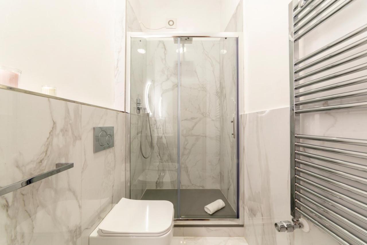 110 Sqm Apartment 6 Sleeps In Santa Croce Florence Exterior photo